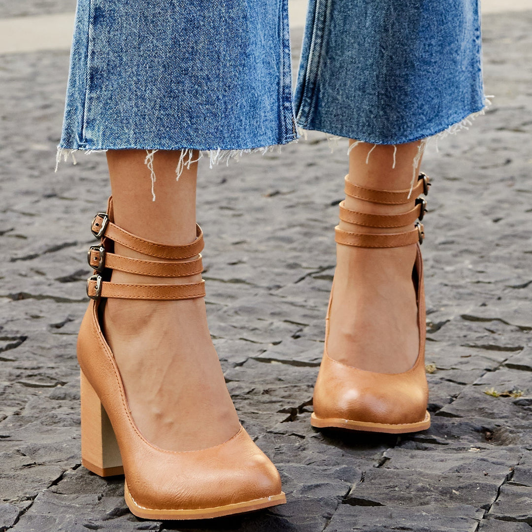 Casilda™ | Smooth sandals with ankle strap and thick heel