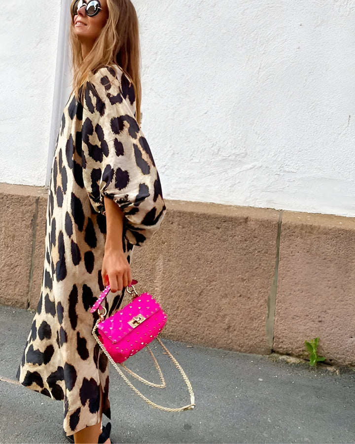 Selvine™ | Fed og elegant leopardkjole