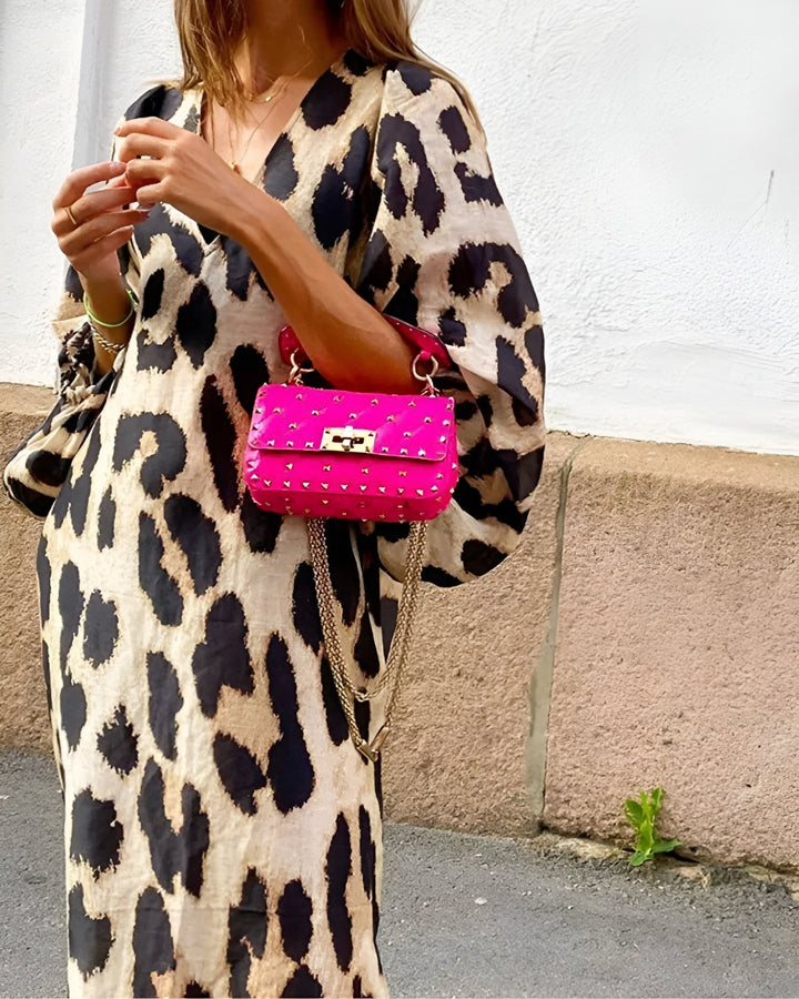 Selvine™ | Fed og elegant leopardkjole